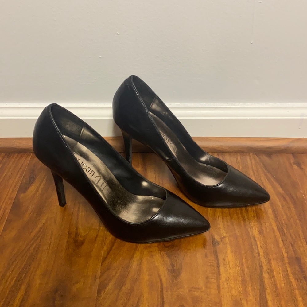 Cathy Jean black stiletto heels - size 7